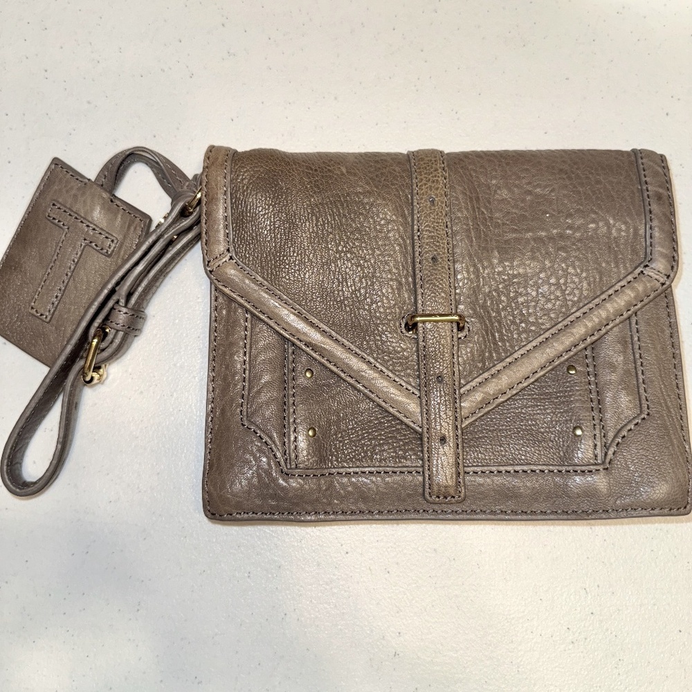 RARE Tory Burch 797 Leather Envelope Elephant Closure Clutch Wristlet Taupe EUC